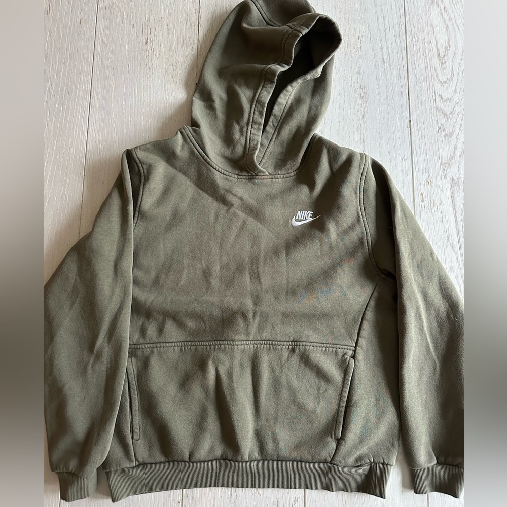 Nike Boys Fleece Hoodie, Medium Olive Color, Size XL